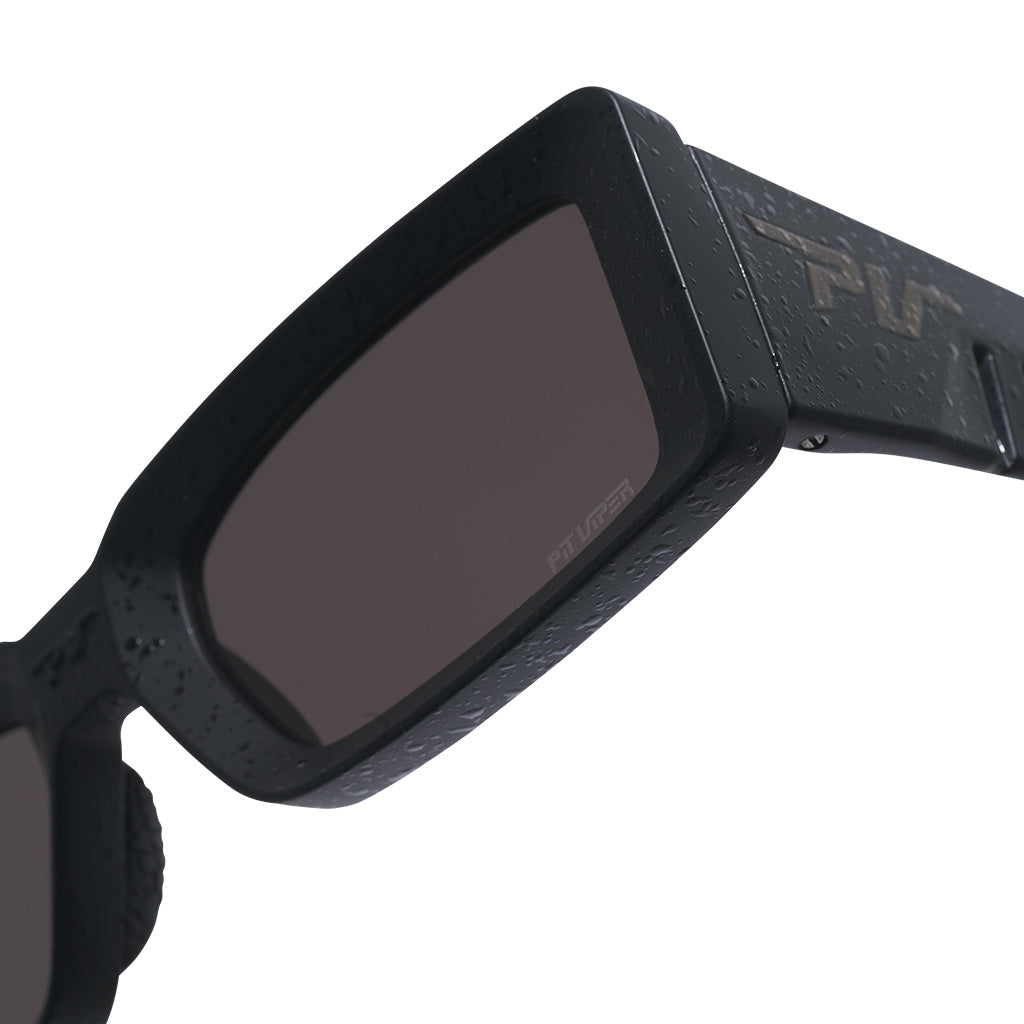 Lowbones_blacking_out_product_8_detail_9e65aa69-0fd6-4363-832b-e1c4762d20d0.jpg