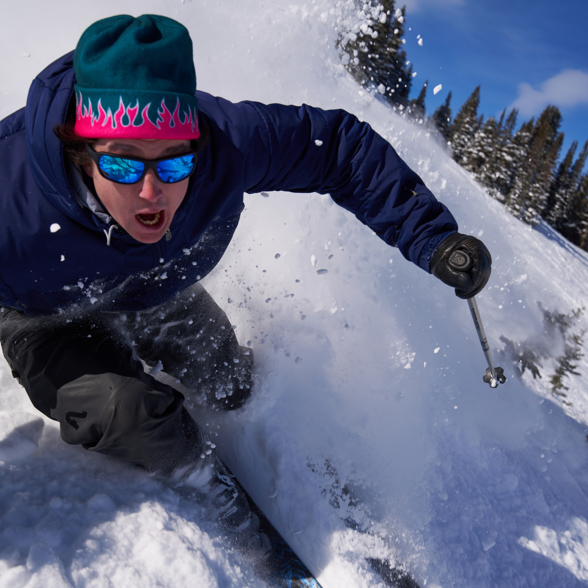 the_exec_somox_hdpv_polarized_blue_lifestyle_2.png